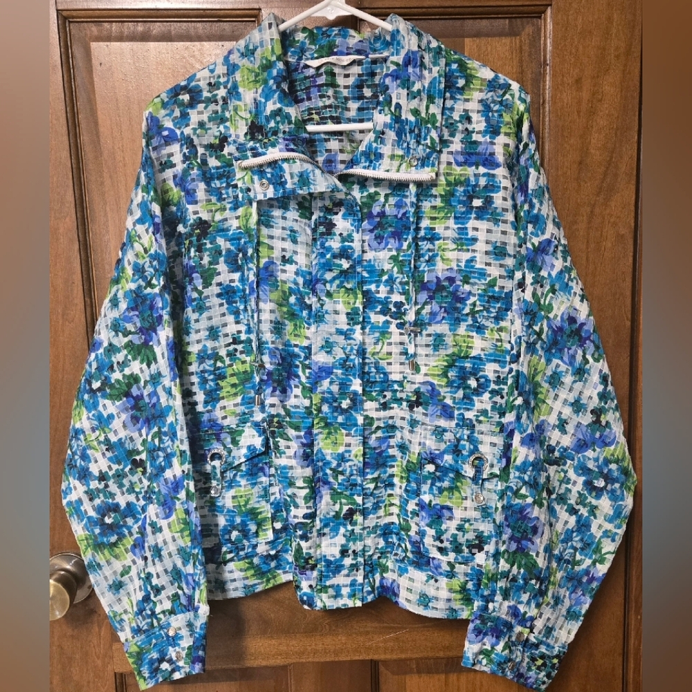 Erin London Floral Lightweight Jacket PTP=26.5"